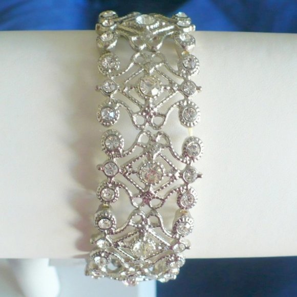 ❤️Bling Stretch Bracelet & Glass Crystals OS - Picture 1 of 3